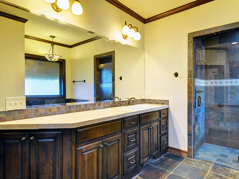 3407 Penticost St — Photo 19