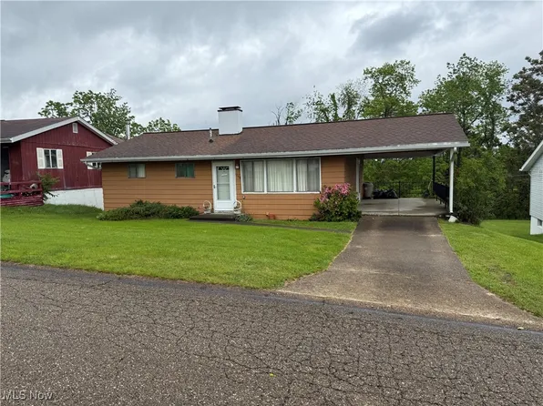 156 Andover Rd, Woodsfield, OH 43793