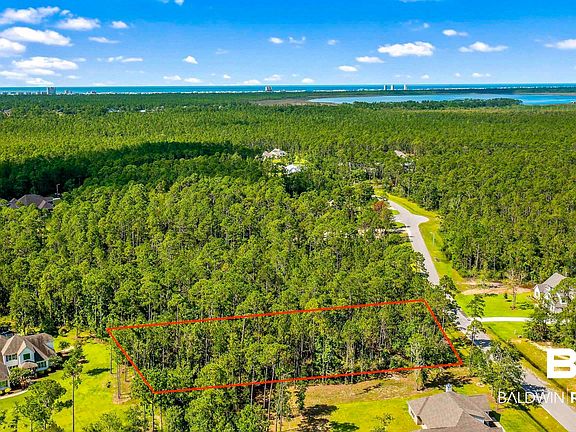 3rd image of Treasure Oaks Rd