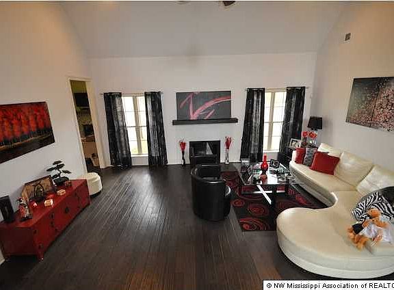 2nd image of 1231 Gaston Dr