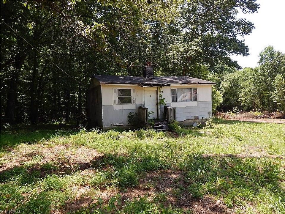 2nd image of 397 Deep Springs Church Rd