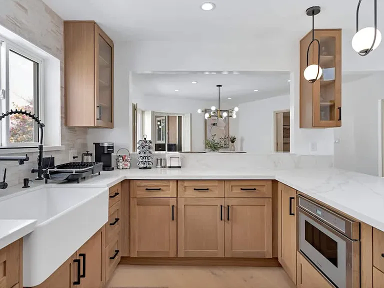 Mountcastle Dr — Photo 22