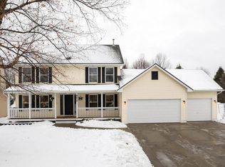 9839 Wynstone Ct, Woodbury, MN 55125