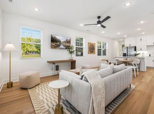 1324 S Van Buren Ave #ID1338732P, Fayetteville, AR 72701