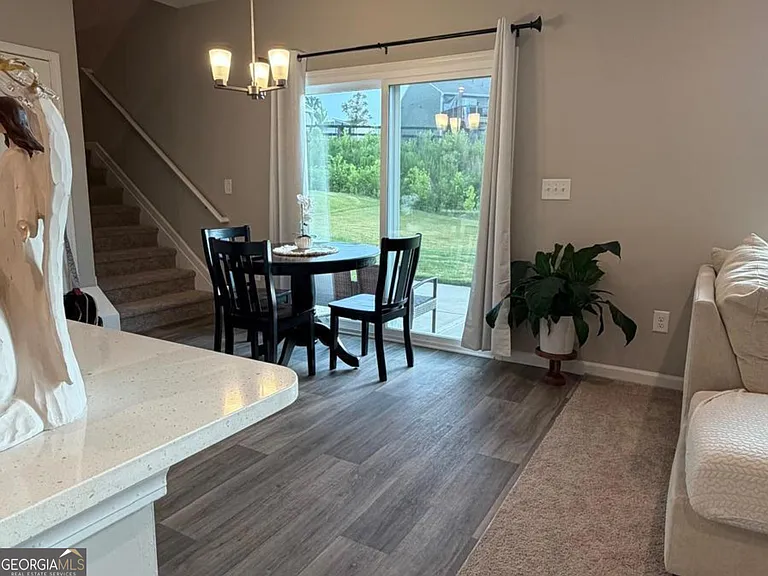 334 Traminer Way — Photo 4