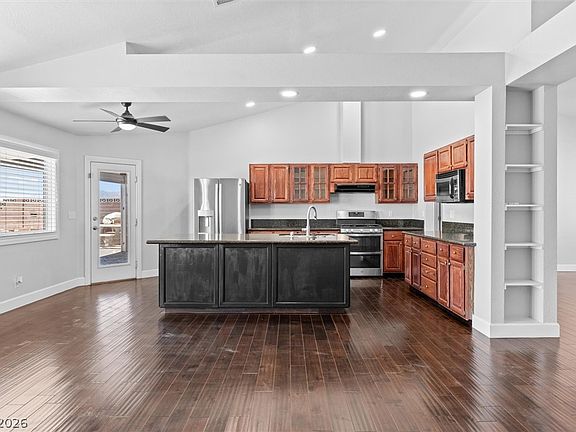 4th image of 1745 Elderberry Pl