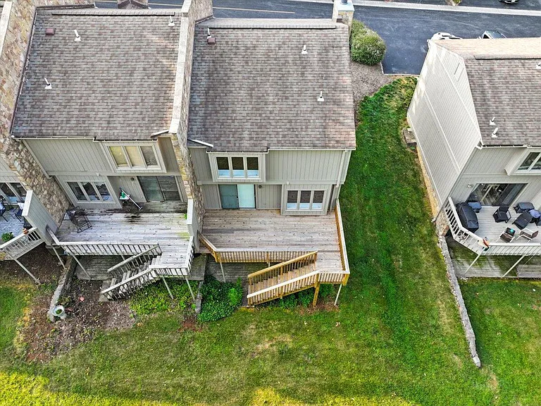 3555 Londonderry Ln — Photo 25