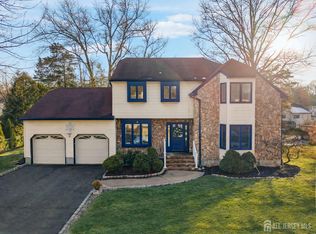 107 Van Dyke Ct, Hillsborough, NJ 08844