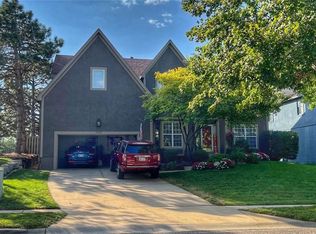 8528 Candlelight Ln, Lenexa, KS 66215