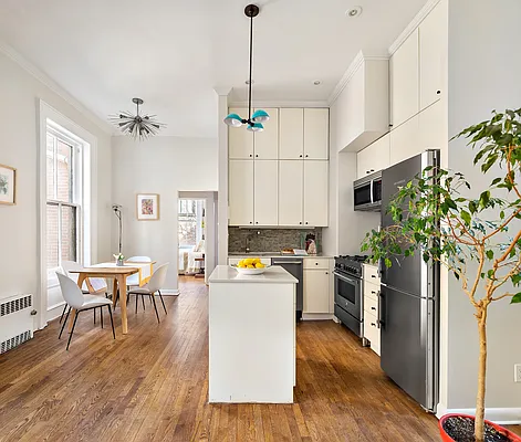 Sold by Compass | media 1