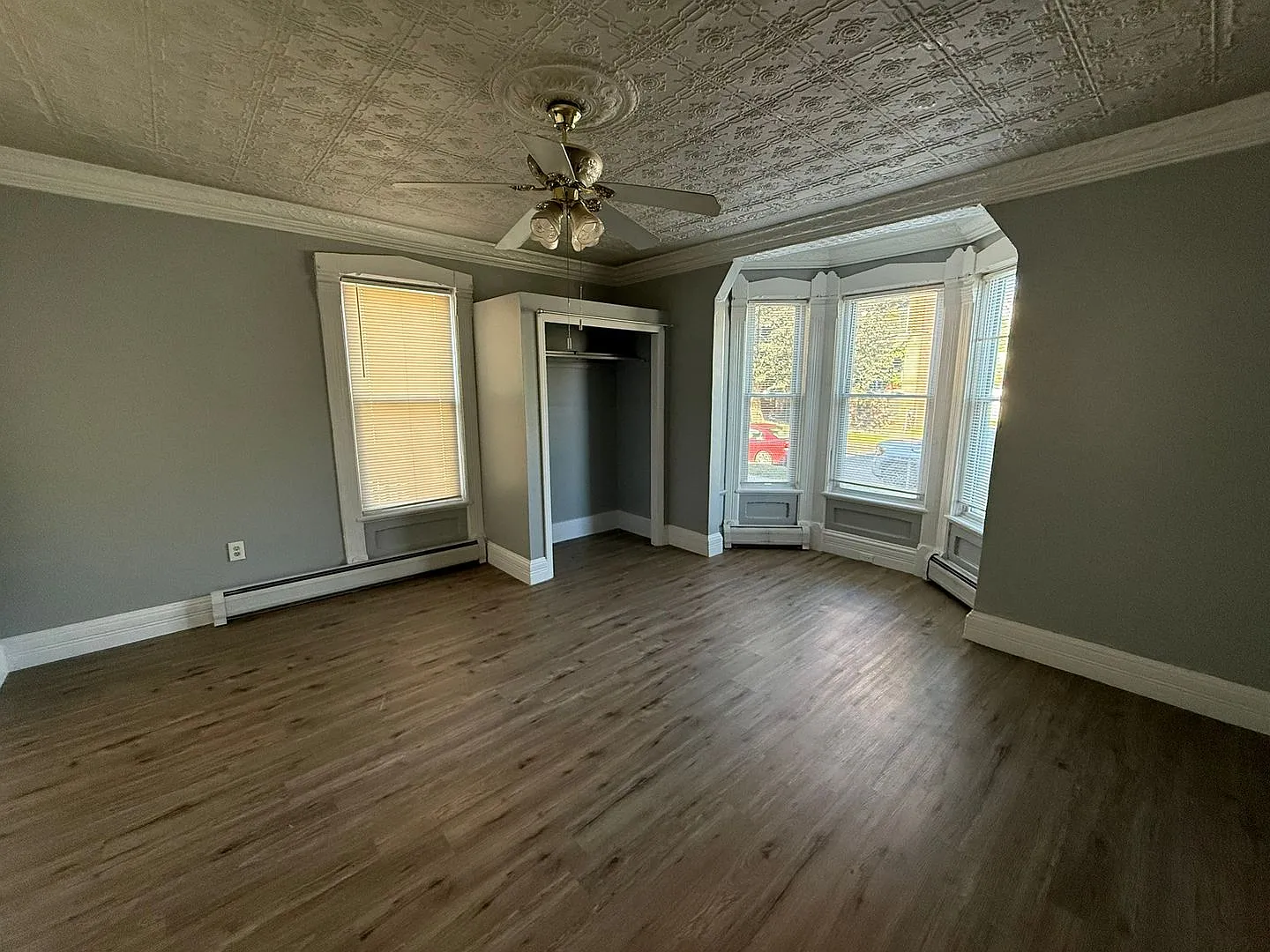 180 Pine Street — Photo 4