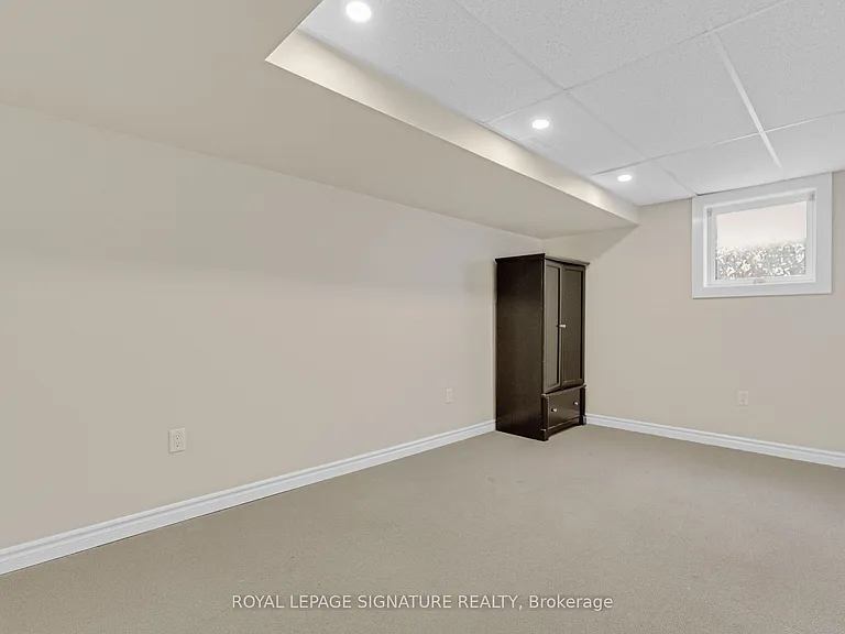 42 Baxter Cres — Photo 34