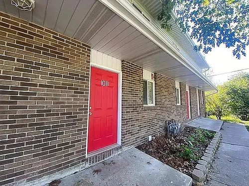 1011 W Cascade Ave Photo 1