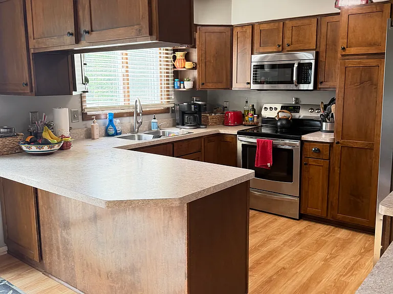 415 Grand Ave — Photo 3