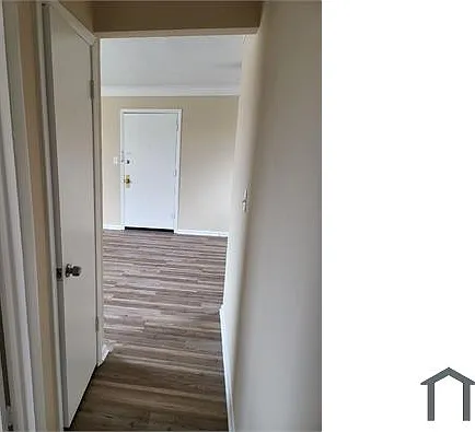 3251 W 105th St #5 — Photo 6