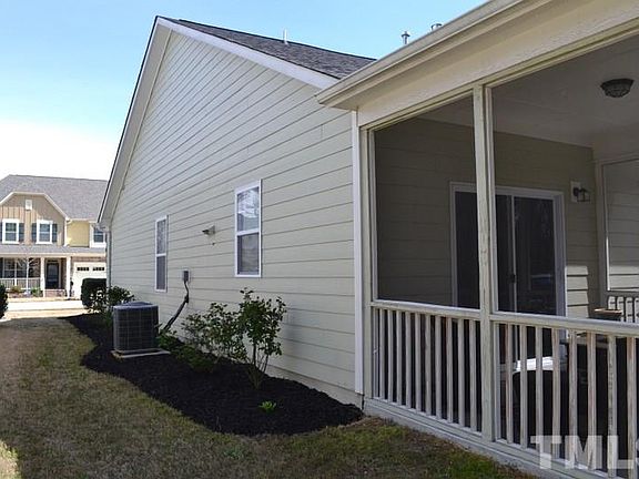 3rd image of 638 Apalachia Lake Dr