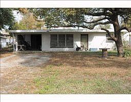 2nd image of 37825 Dunbar Ave
