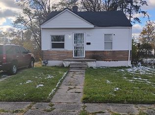 9011 Heyden St, Detroit, MI 48228