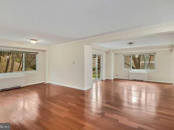 5th image of 4201 Cathedral Ave NW APT 224W