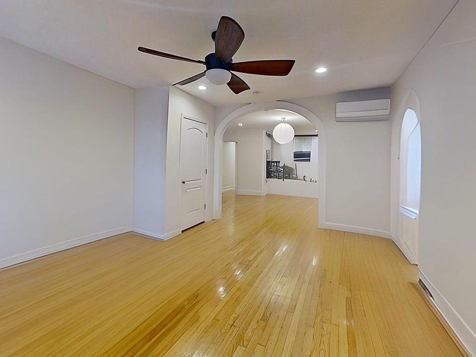 1st image of 135 1/2 Wentworth St APT D