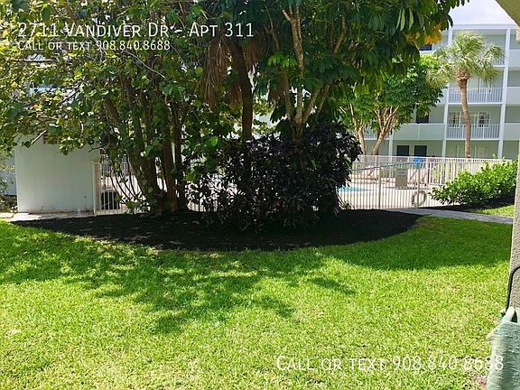 4th image of 2711 Vandiver Dr #311