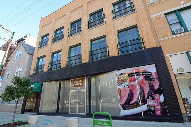 1st image of 3017 N Lincoln Ave APT 303