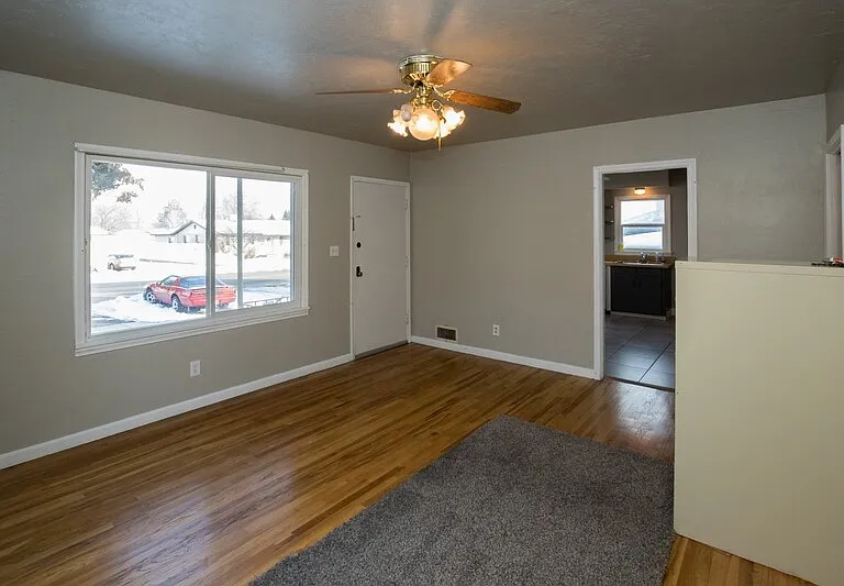 291 N 600 E #MAIN — Photo 7