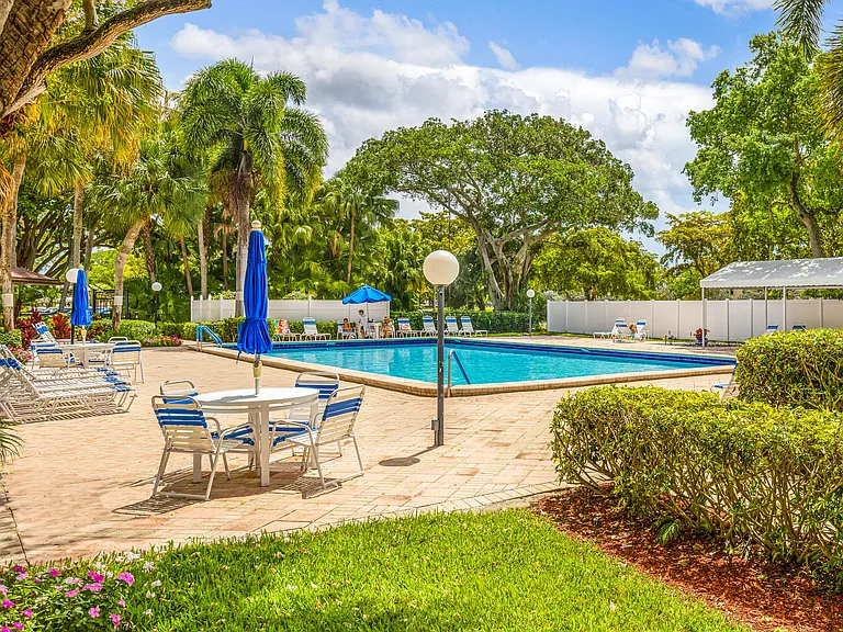 3151 S Palm Aire Dr #407 — Photo 41