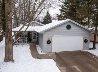 613 W 9th St, Kaukauna, WI 54130