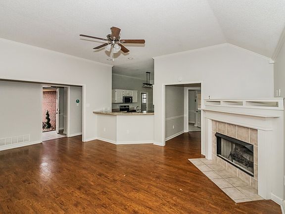 3rd image of 4687 Shadow Wick Ln
