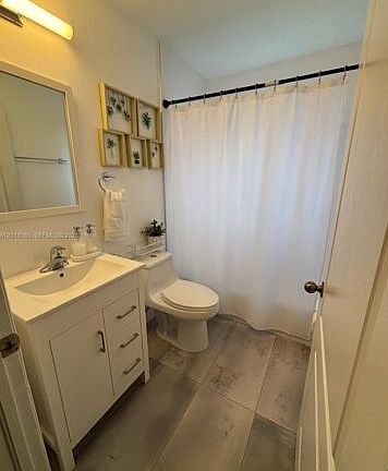 5th image of 16274 SW 71st Ter