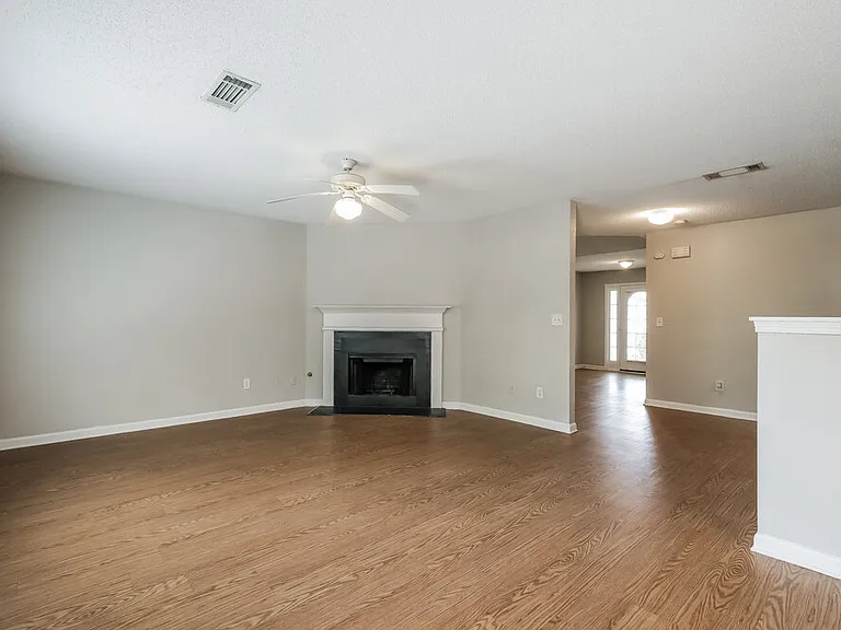 3038 Summer Breeze Dr — Photo 5