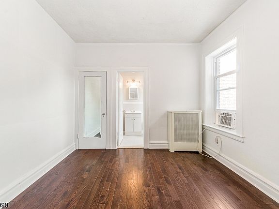 4th image of 16 Forest St #6403