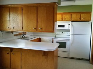 922 Adams St, Anoka, MN 55303