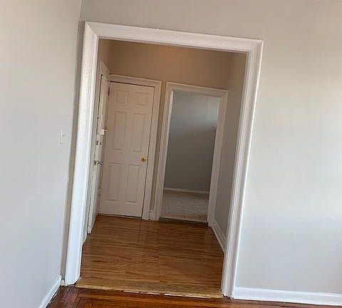5th image of 632 Bergen Ave #506