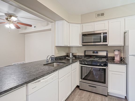 2nd image of 2107 Sedgefield Dr #B