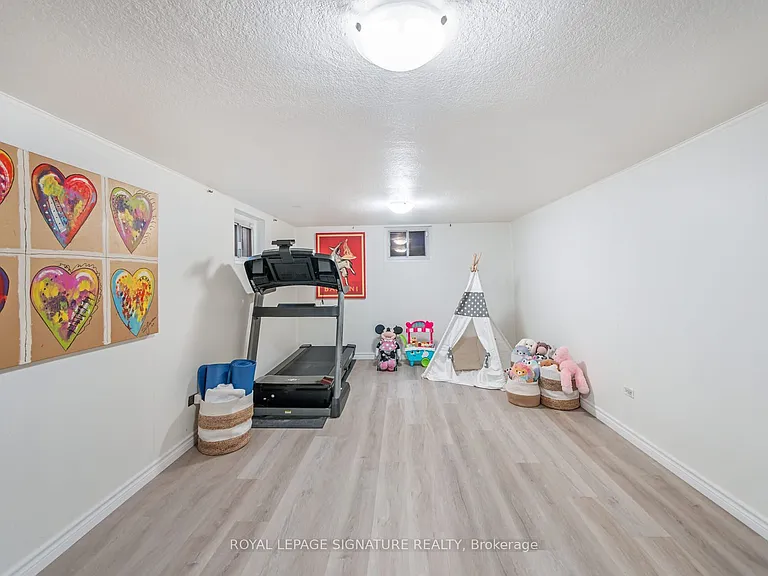 31 Brookview Dr — Photo 33