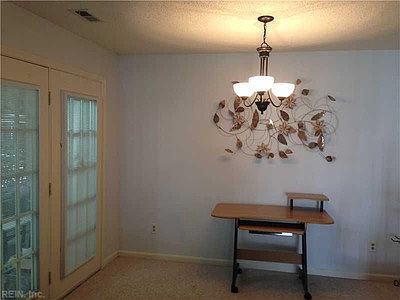 2nd image of 729 Mashie Ct