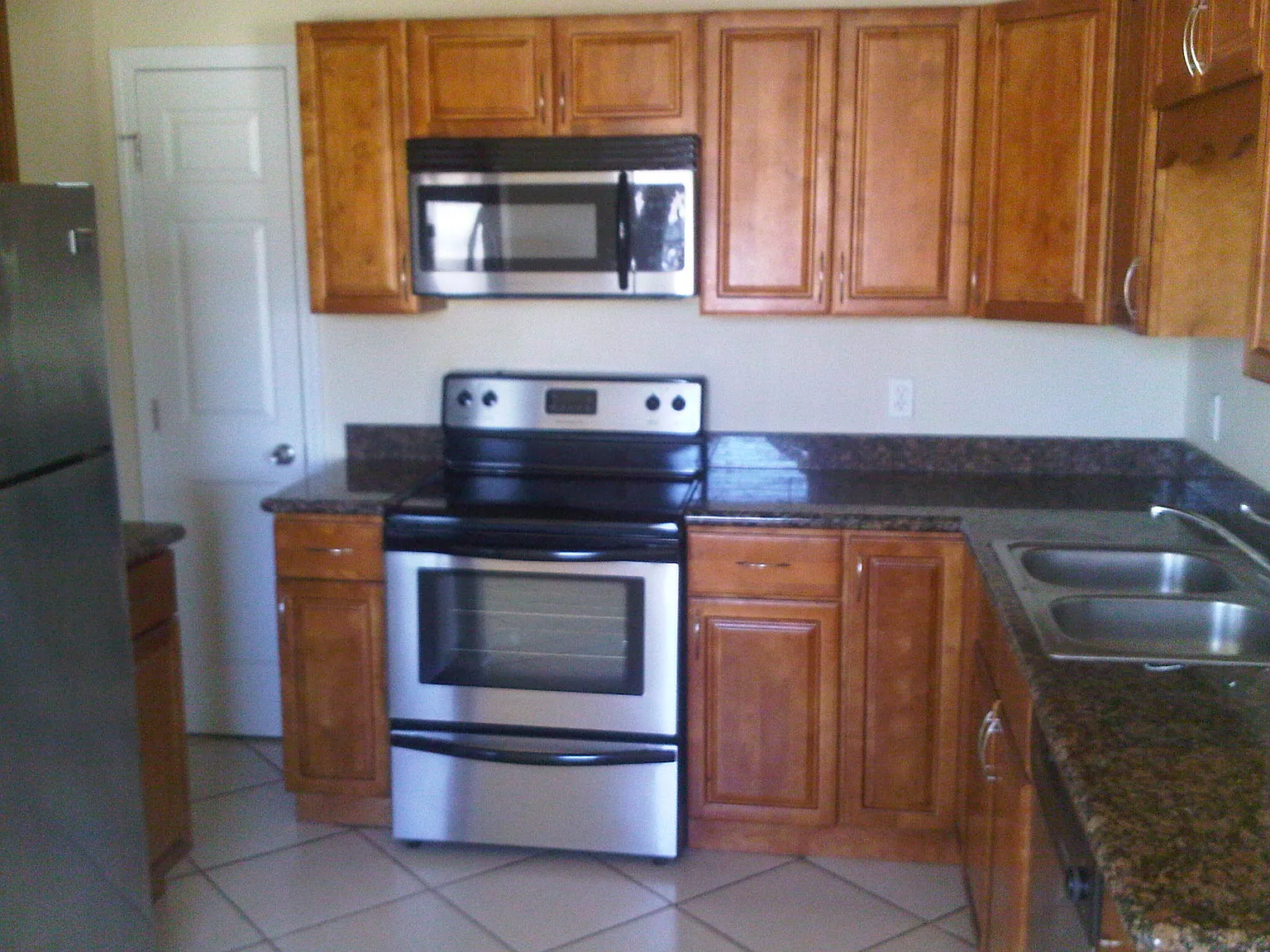 3 bed, 1598 sqft, $1,650 — Photo 1