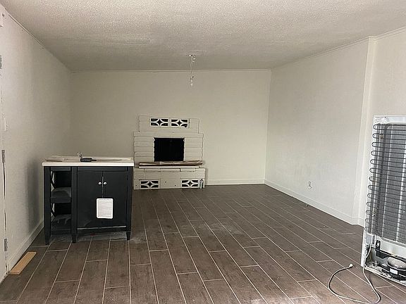 2nd image of 1024 N Coolidge Ave