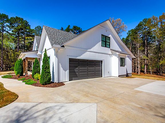 4th image of 112 Choctaw Pl