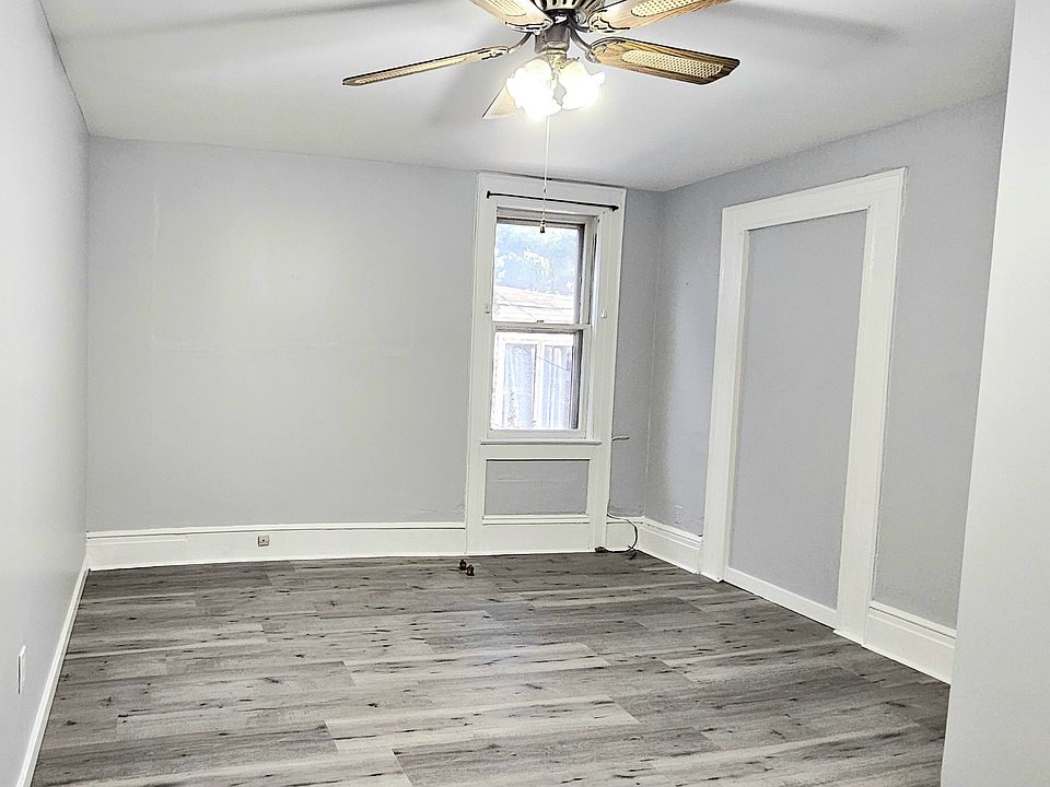 1st image of 119 Corson Ave #1