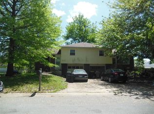 611 E Lincoln Ln, Gardner, KS 66030