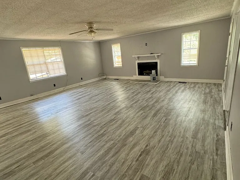 921 Brookside Dr — Photo 9