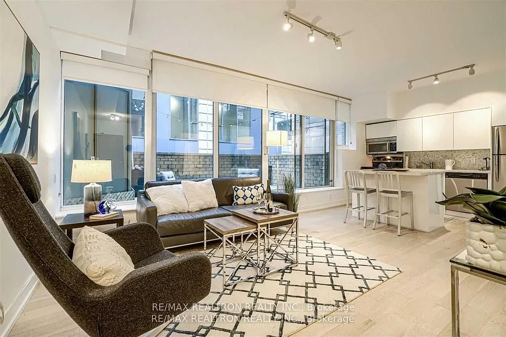 1 bed, $2,400 — Photo 4