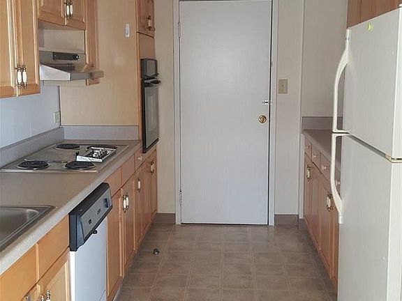4th image of 825 Bayshore Dr APT 1100