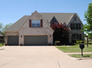 9208 N 103rd Ave E, Owasso, OK 74055