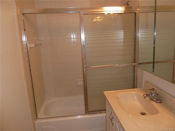 5th image of 1 Landmark Sq APT 531