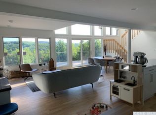 6 Cunningham Hill Rd, Canaan, NY 12029