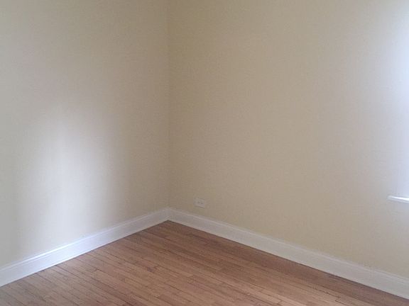 4th image of 12033 S La Salle Street # Fl 1ST